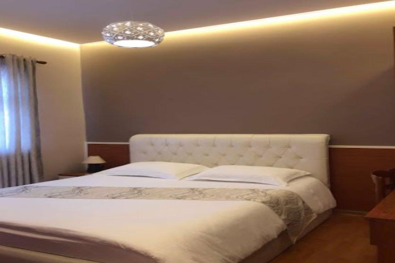 Hotel Palma Tiranë Luaran gambar