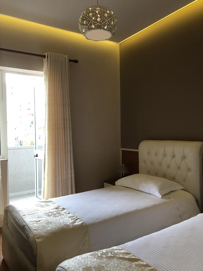 Hotel Palma Tiranë Luaran gambar