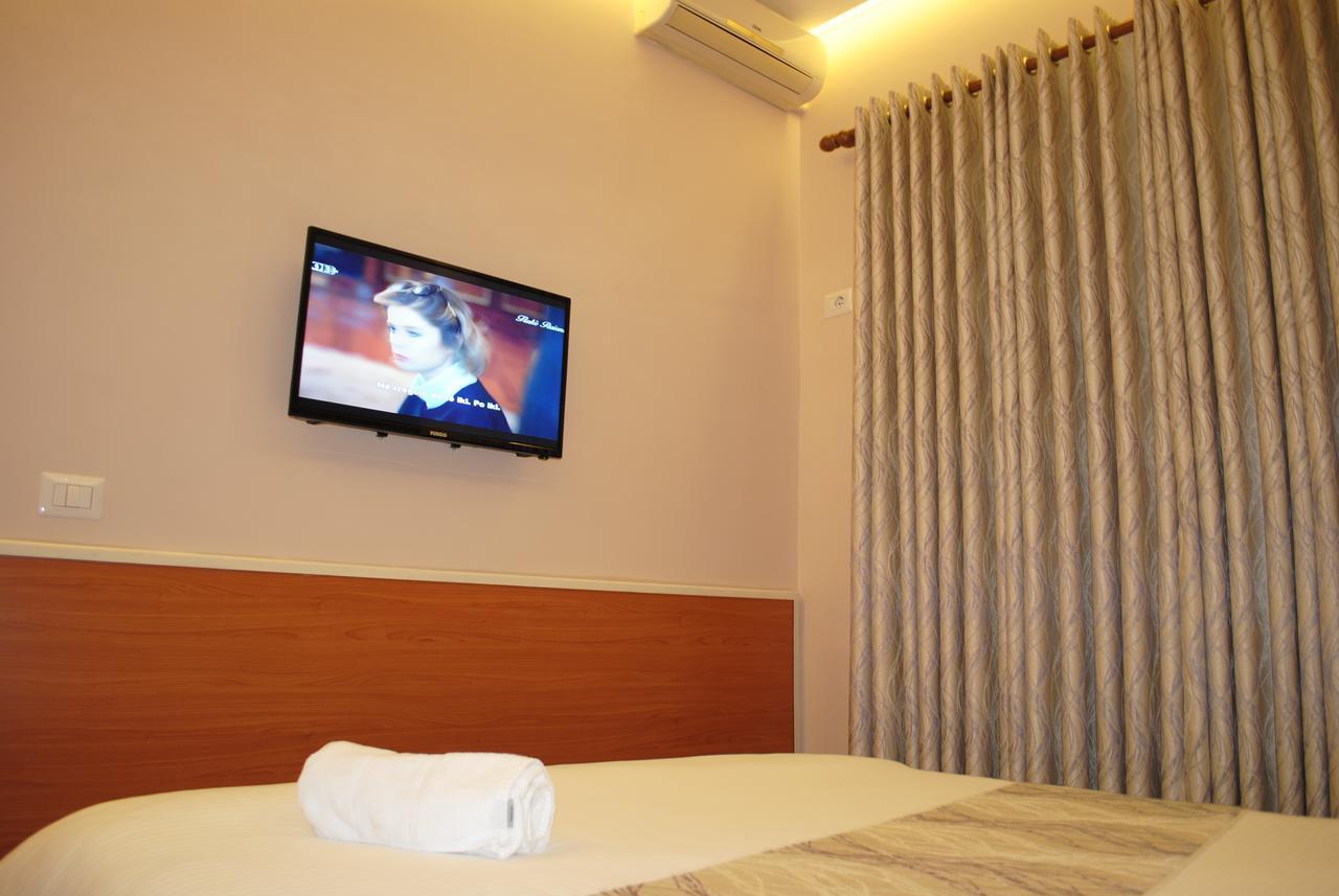 Hotel Palma Tiranë Luaran gambar