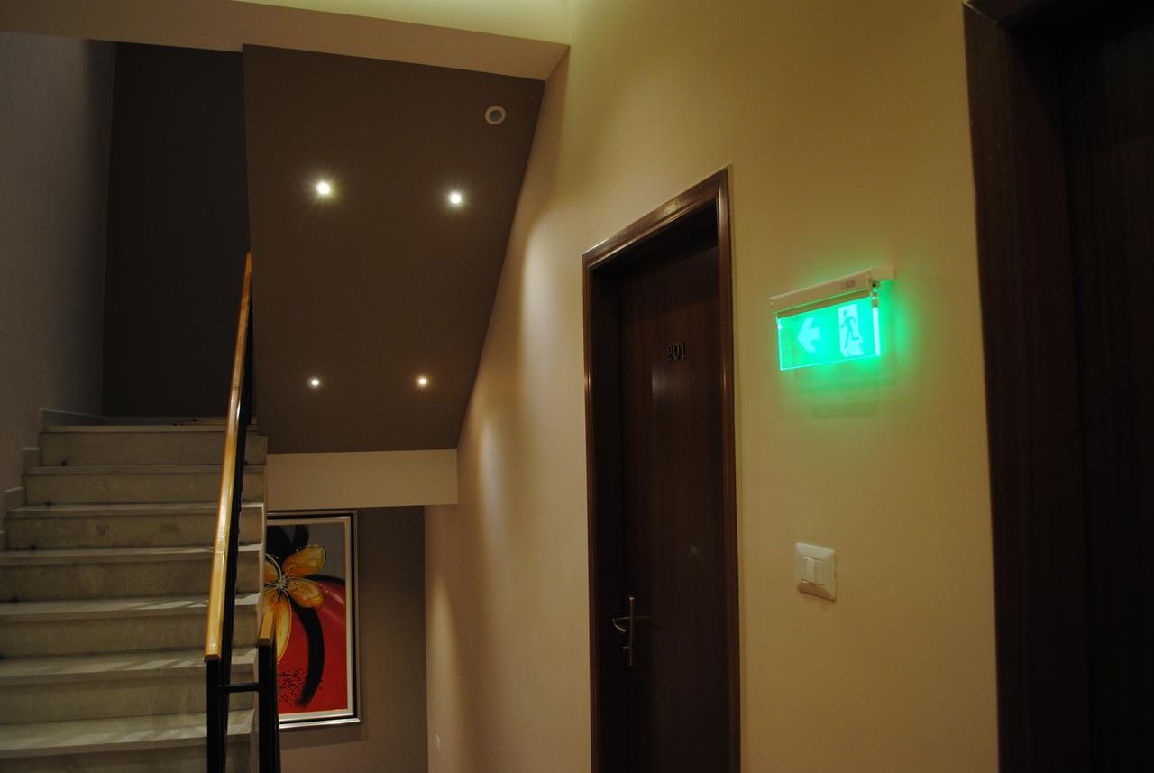 Hotel Palma Tiranë Luaran gambar