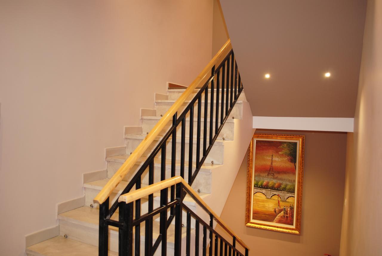 Hotel Palma Tiranë Luaran gambar