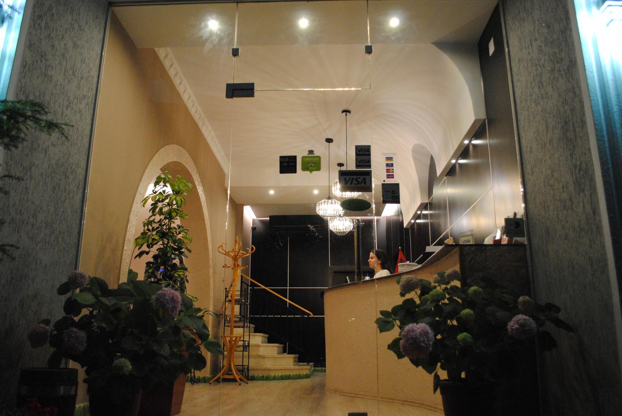 Hotel Palma Tiranë Luaran gambar