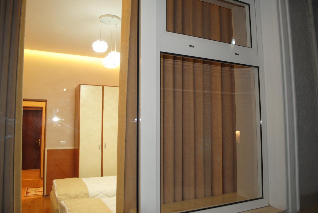 Hotel Palma Tiranë Luaran gambar