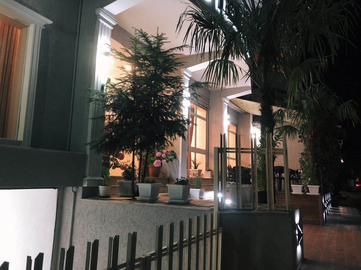 Hotel Palma Tiranë Luaran gambar