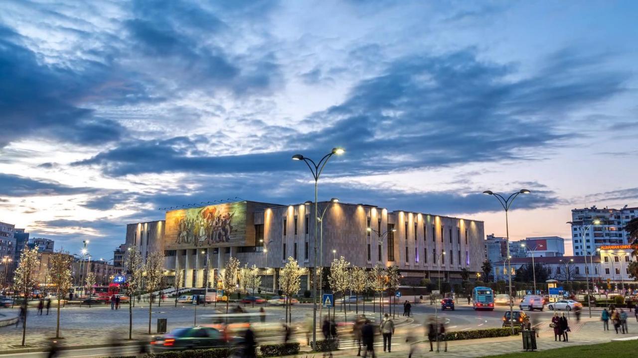 Hotel Palma Tiranë Luaran gambar