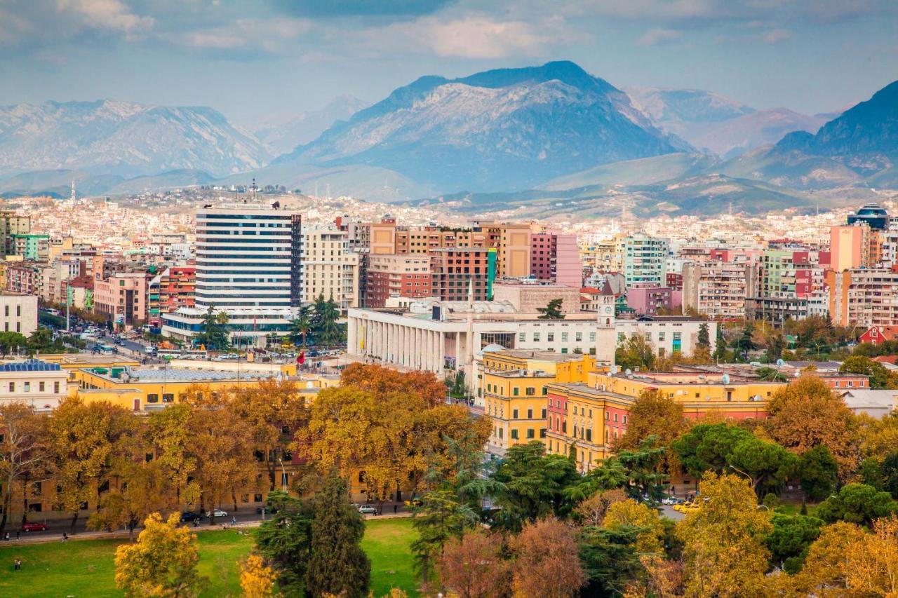 Hotel Palma Tiranë Luaran gambar